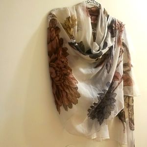 floral scarf light cream tan and pinks rectangle NWOT